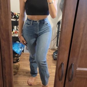 Abercrombie & Fitch 90’s Straight Ultra High Rise Jeans (sz 25)